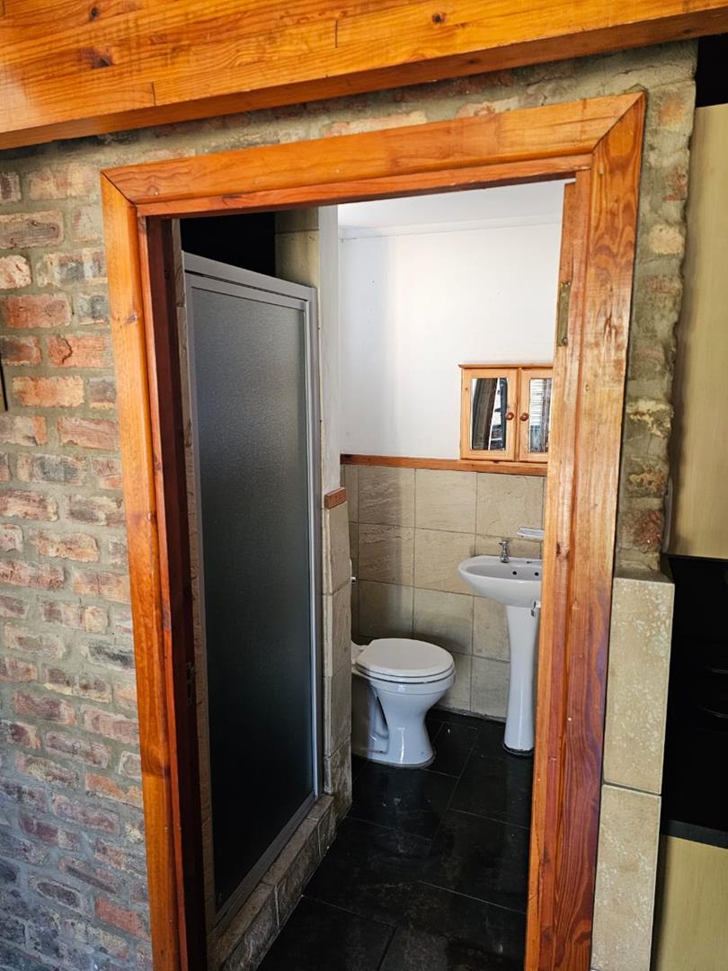 To Let 1 Bedroom Property for Rent in South End Eastern Cape